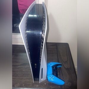 PlayStation 5 Blu-Ray Edition-White(Controller not included)